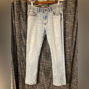 Lee Men’s Light Blue Slim Straight Jeans